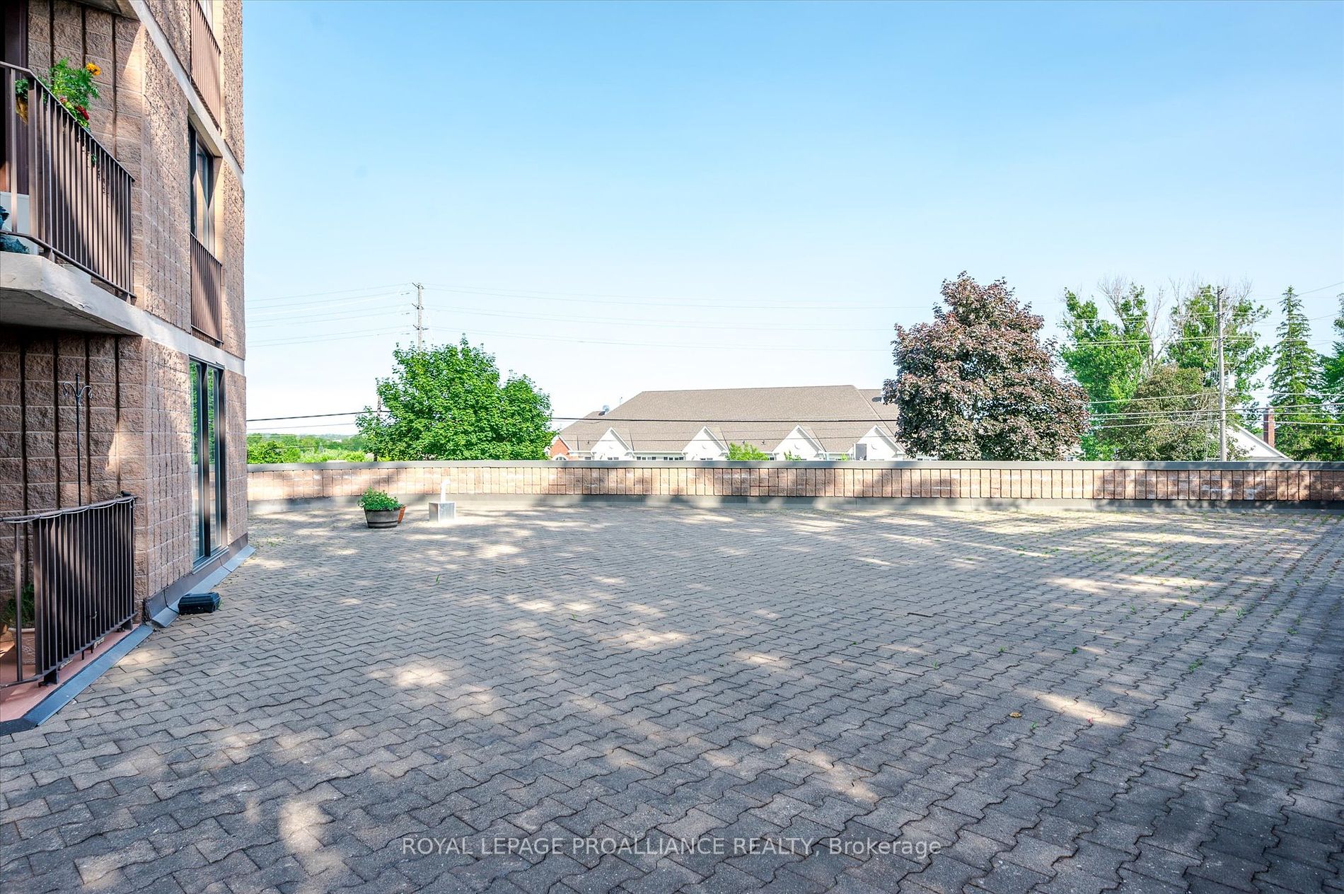885 Clonsilla Ave 1 Property Photo 33