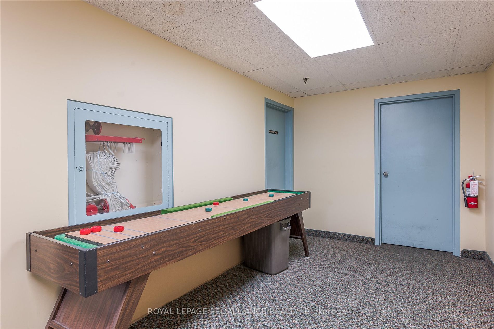 885 Clonsilla Ave 1 Property Photo 40