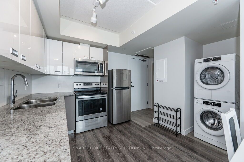 257 Hemlock St 11 Property Photo 11