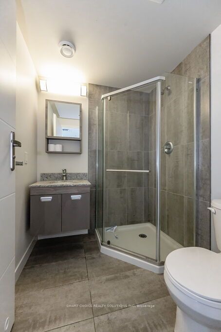 257 Hemlock St 11 Property Photo 16