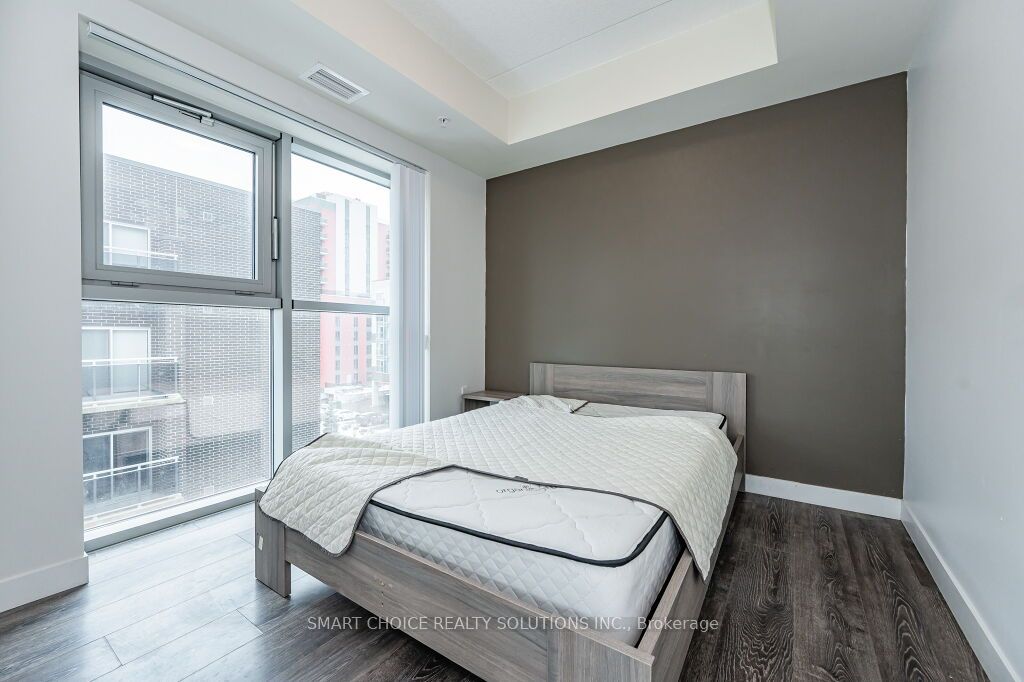 257 Hemlock St 11 Property Photo 23