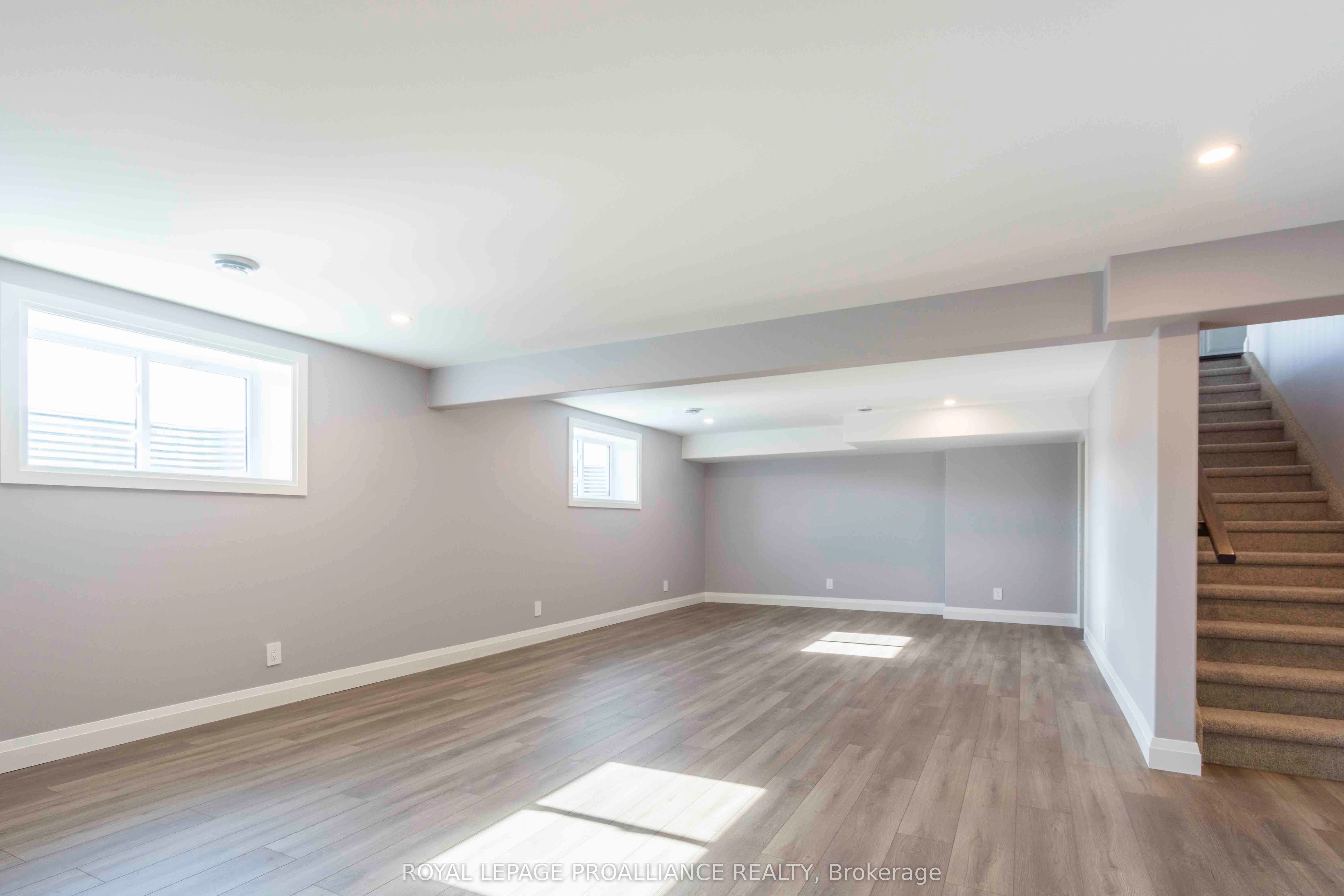 31 Mackenzie John Crescent Property Photo 20