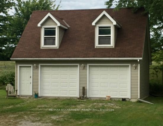 22 Hickory Beach Lane Property Photo 4