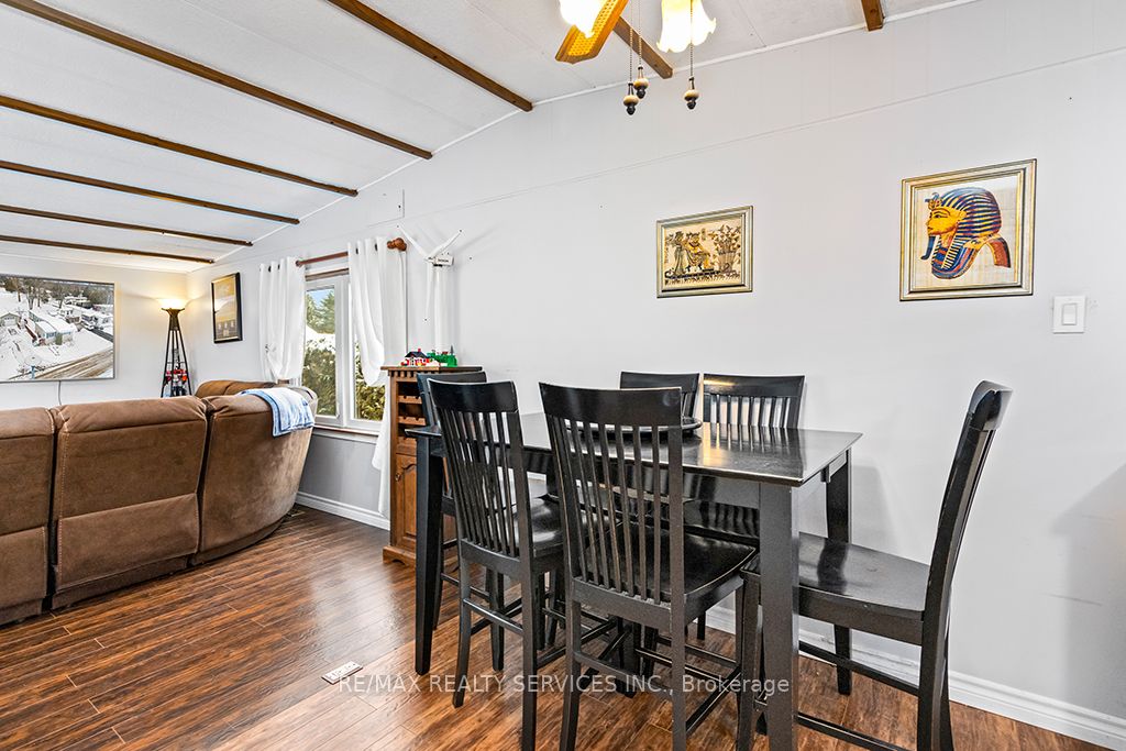 56 Sussex Sq Property Photo 19