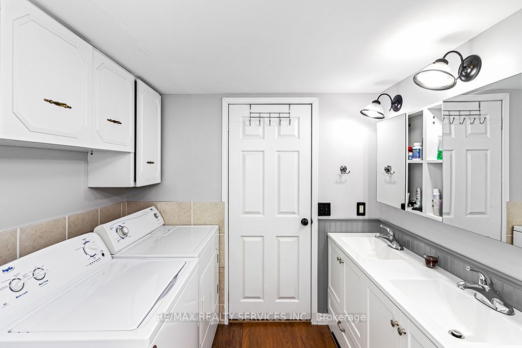 56 Sussex Sq Property Photo 27