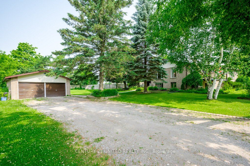 8 Ella Pl Property Photo 4