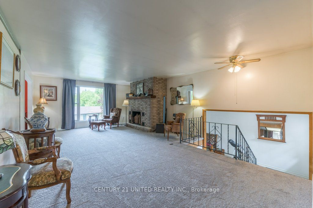 8 Ella Pl Property Photo 11