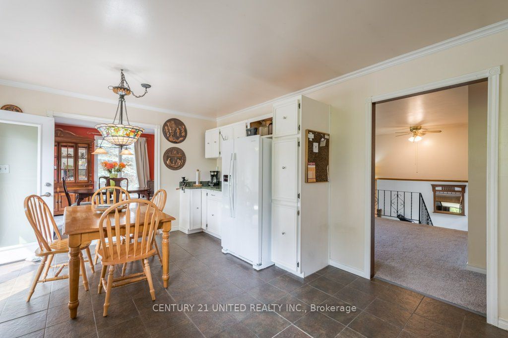 8 Ella Pl Property Photo 18
