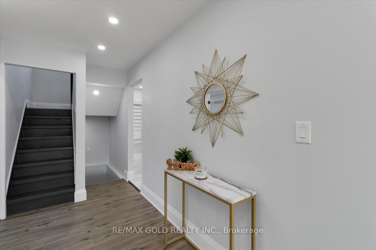 3 Wardrope Ave Property Photo 11
