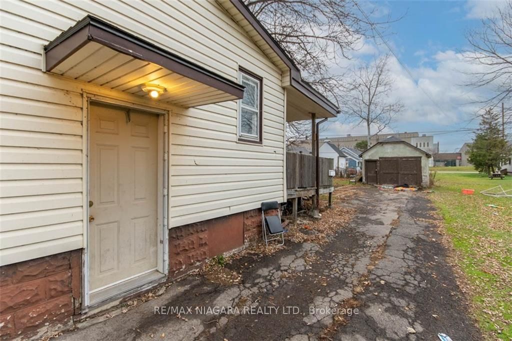 101 Mitchell St Property Photo 11