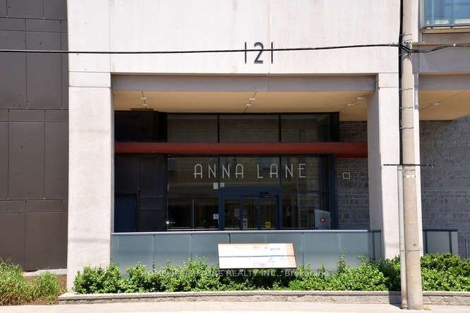 121 Queen St 8 Property Photo 2