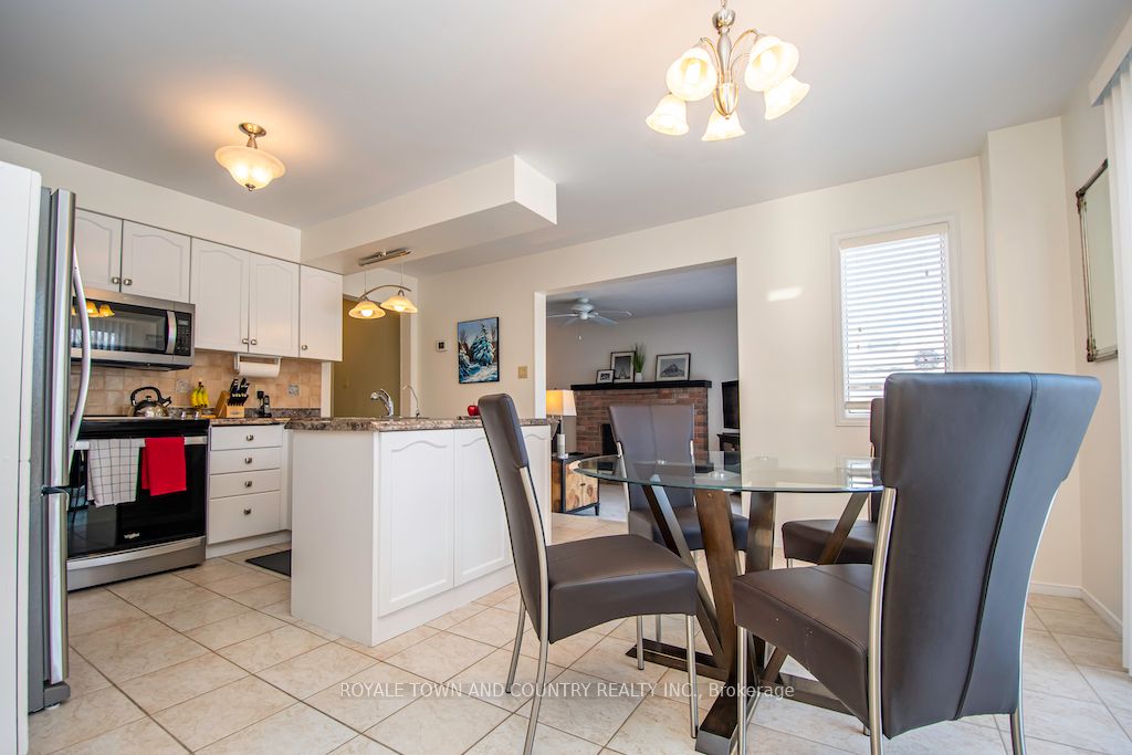 135 Sanderling Cres N Property Photo 12