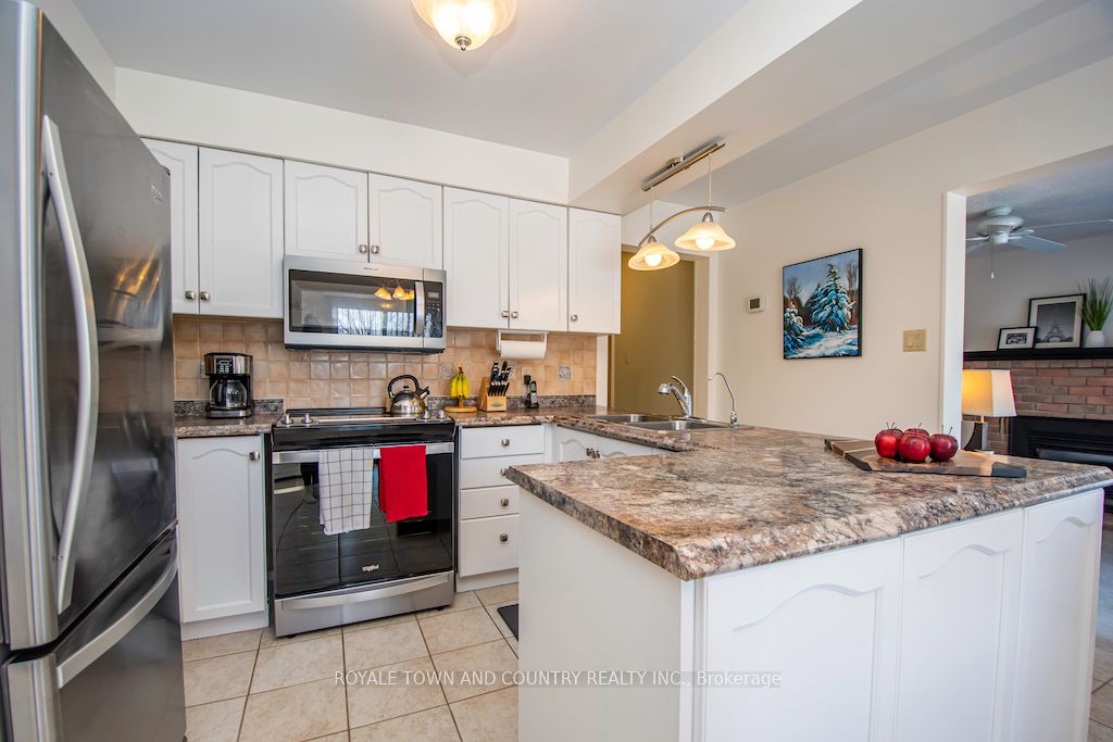 135 Sanderling Cres N Property Photo 13