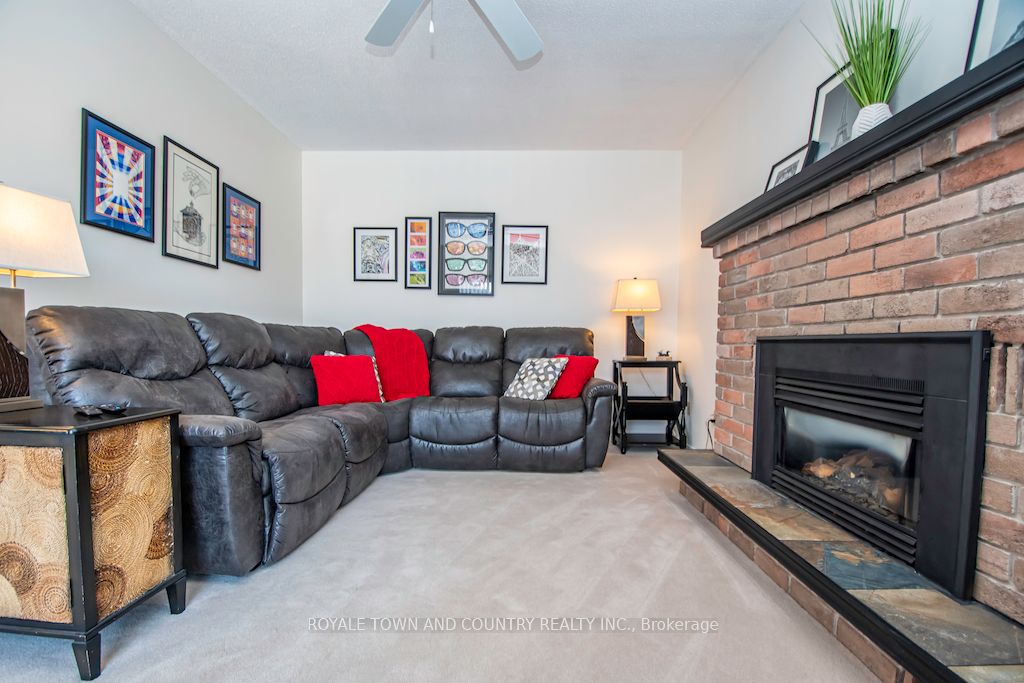 135 Sanderling Cres N Property Photo 16