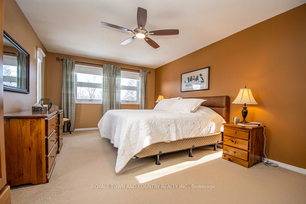 135 Sanderling Cres N Property Photo 22