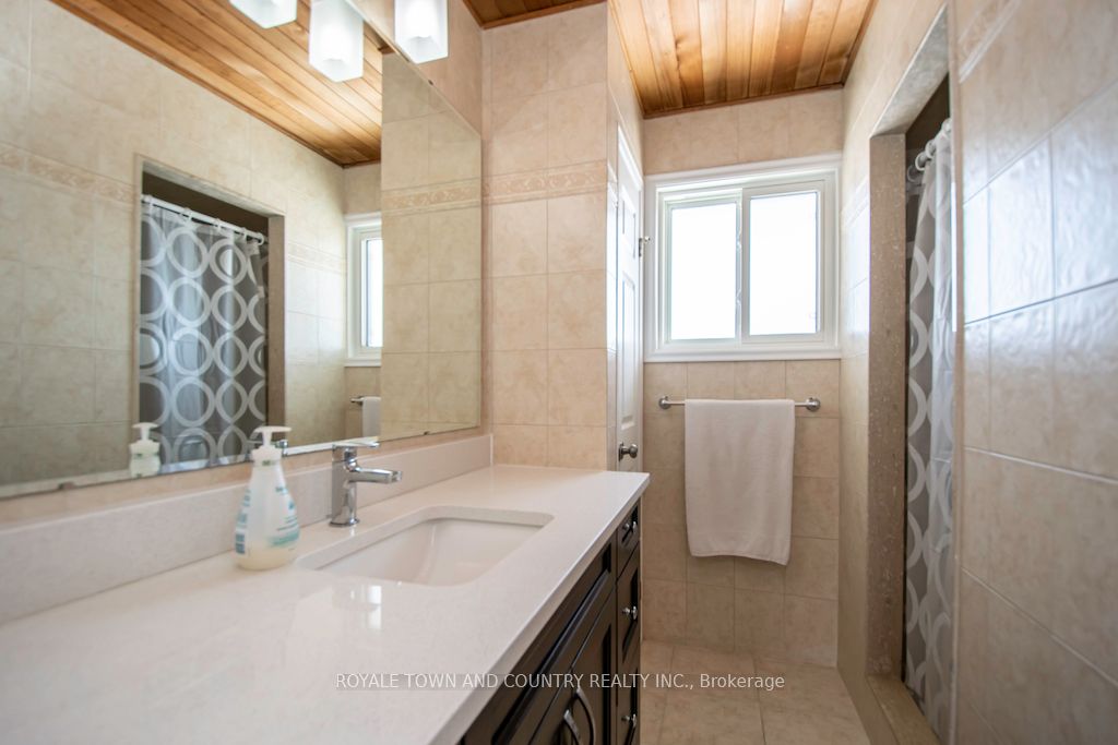 135 Sanderling Cres N Property Photo 24