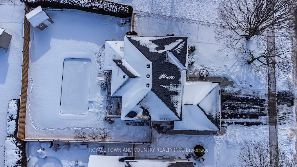 135 Sanderling Cres N Property Photo 37