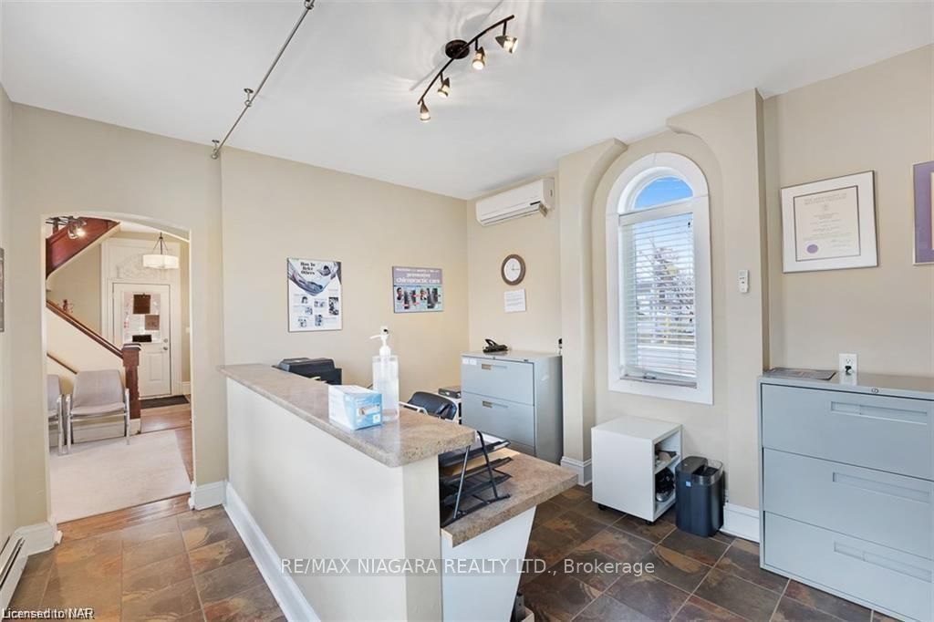20 Regent St Property Photo 19