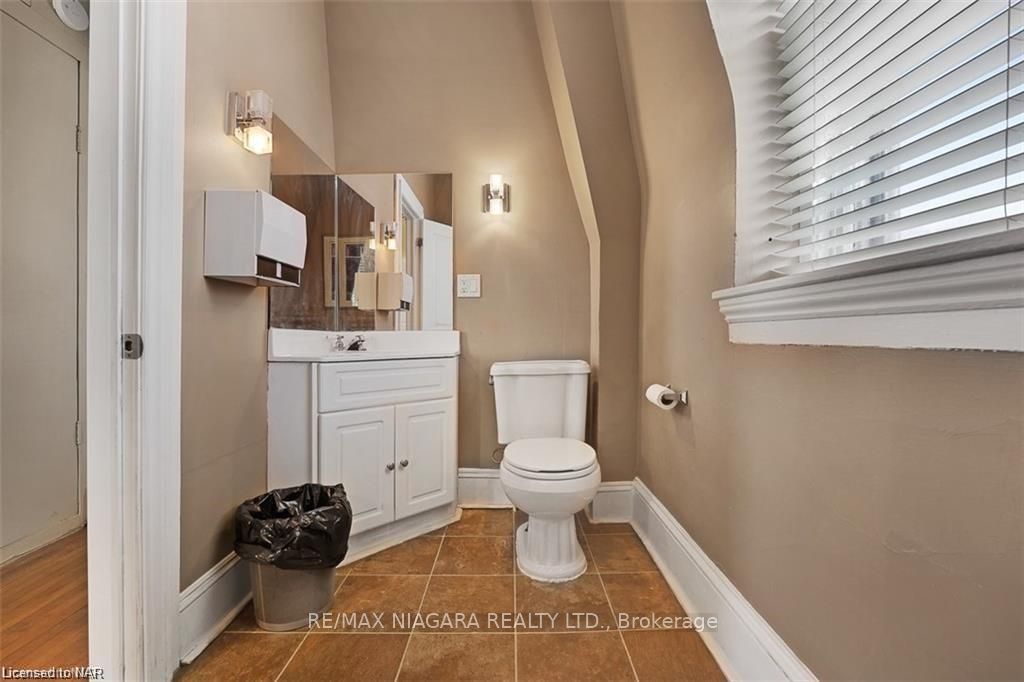 20 Regent St Property Photo 29