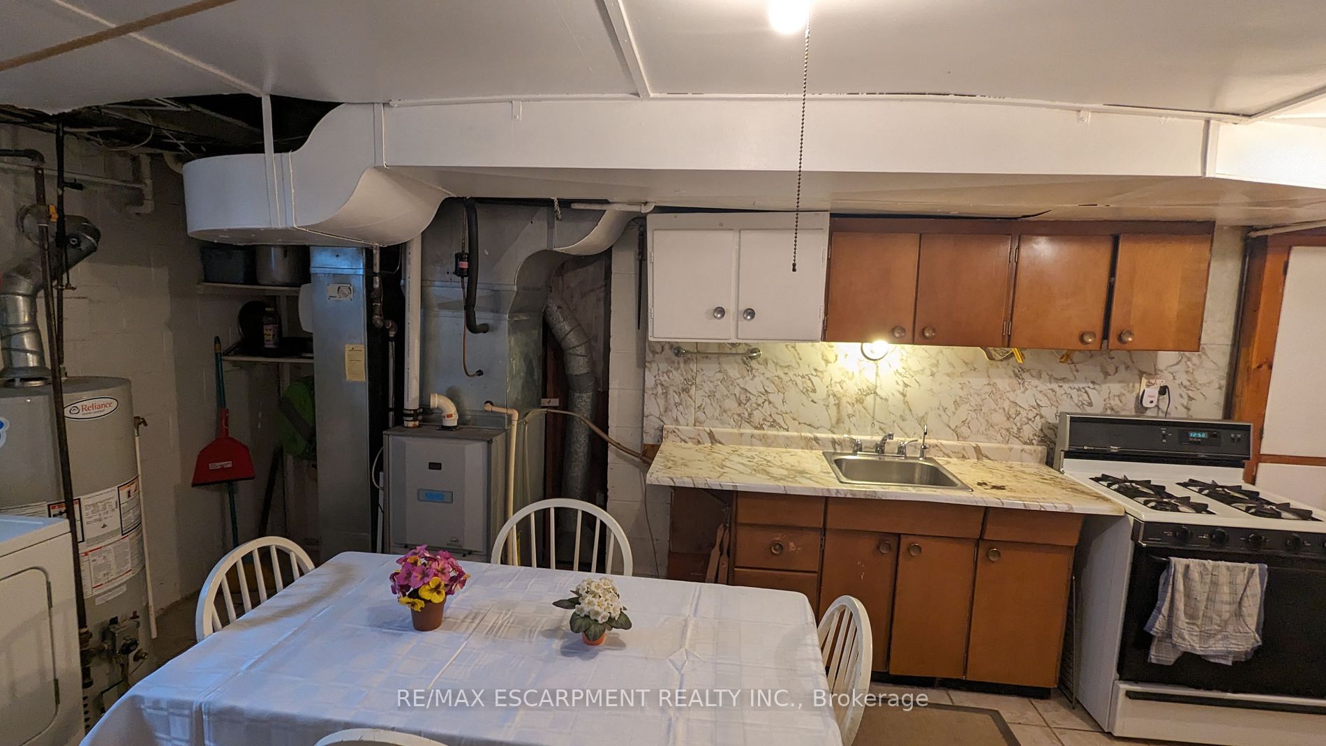 17 Sunning Hill Ave Property Photo 25
