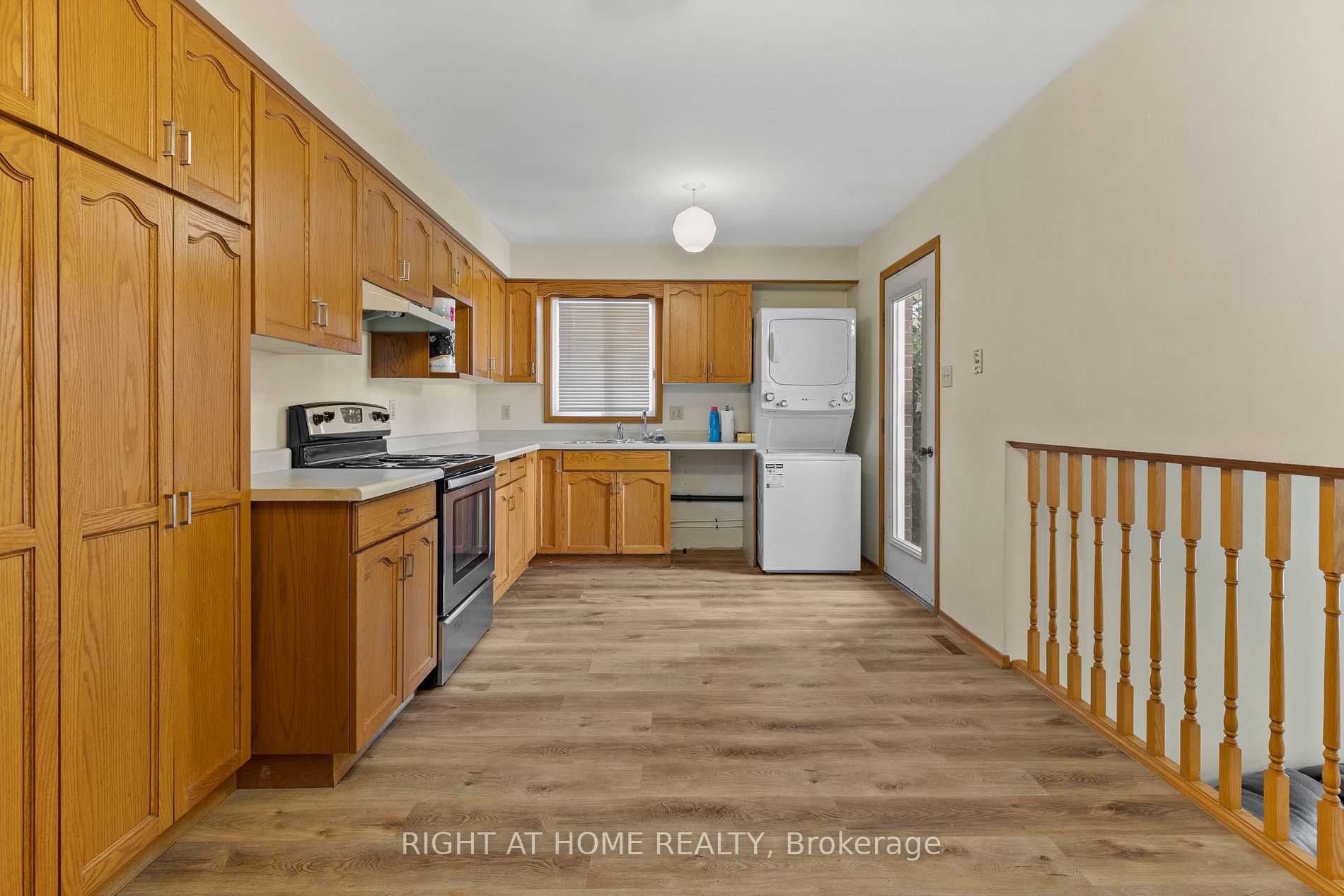 1 Lorilee Cres Property Photo 5