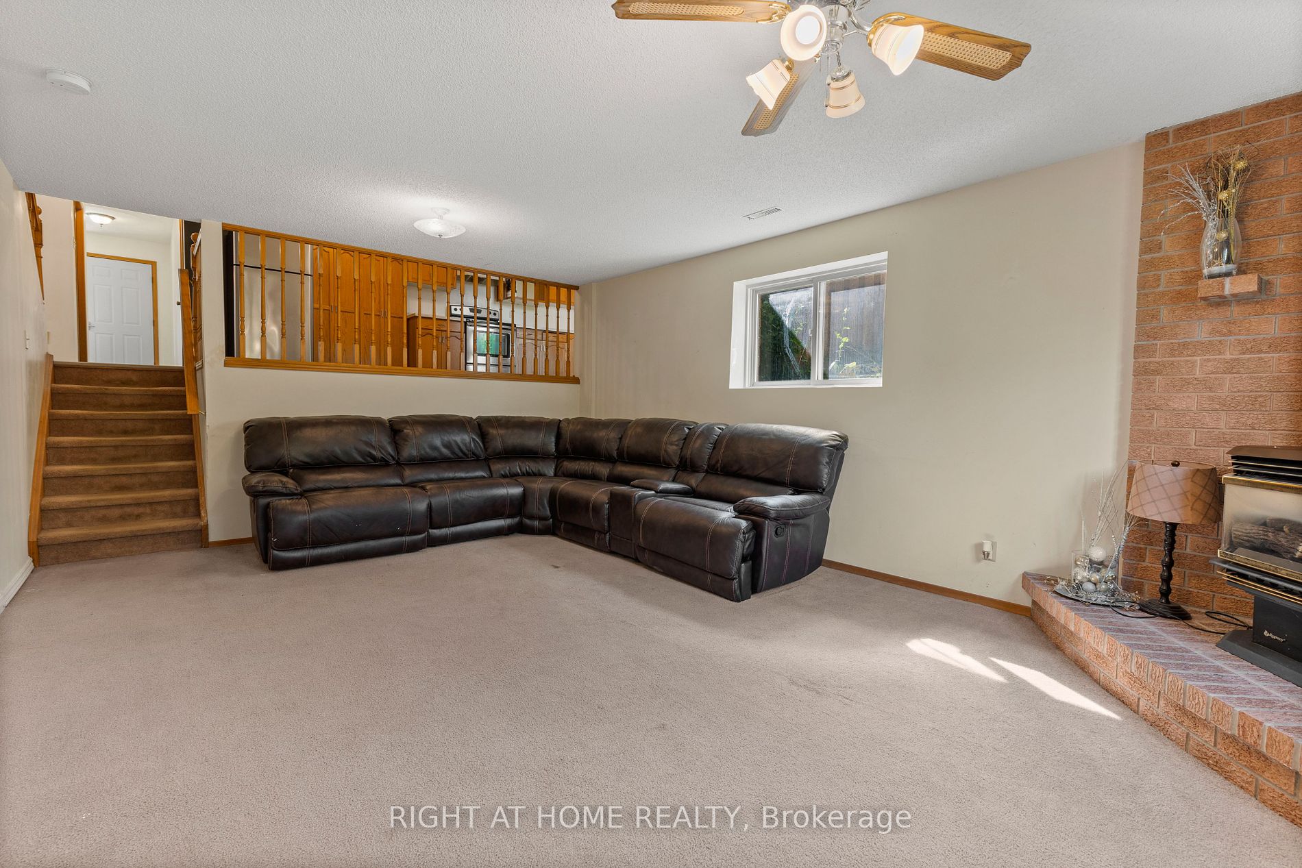 1 Lorilee Cres Property Photo 17