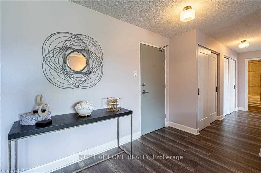 242 Oakdale Ave 09 Property Photo 13