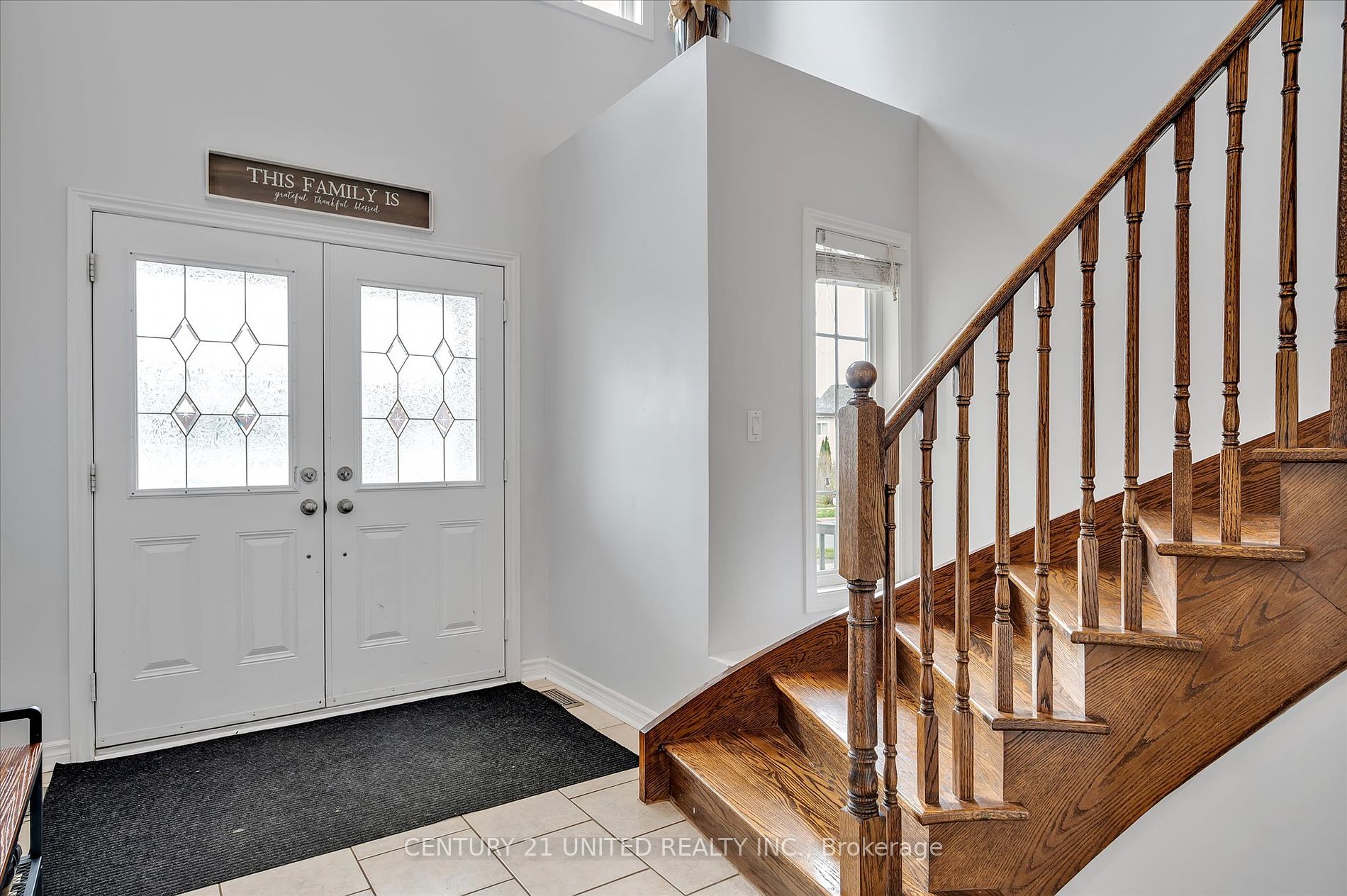 620 Tully Cres Property Photo 3