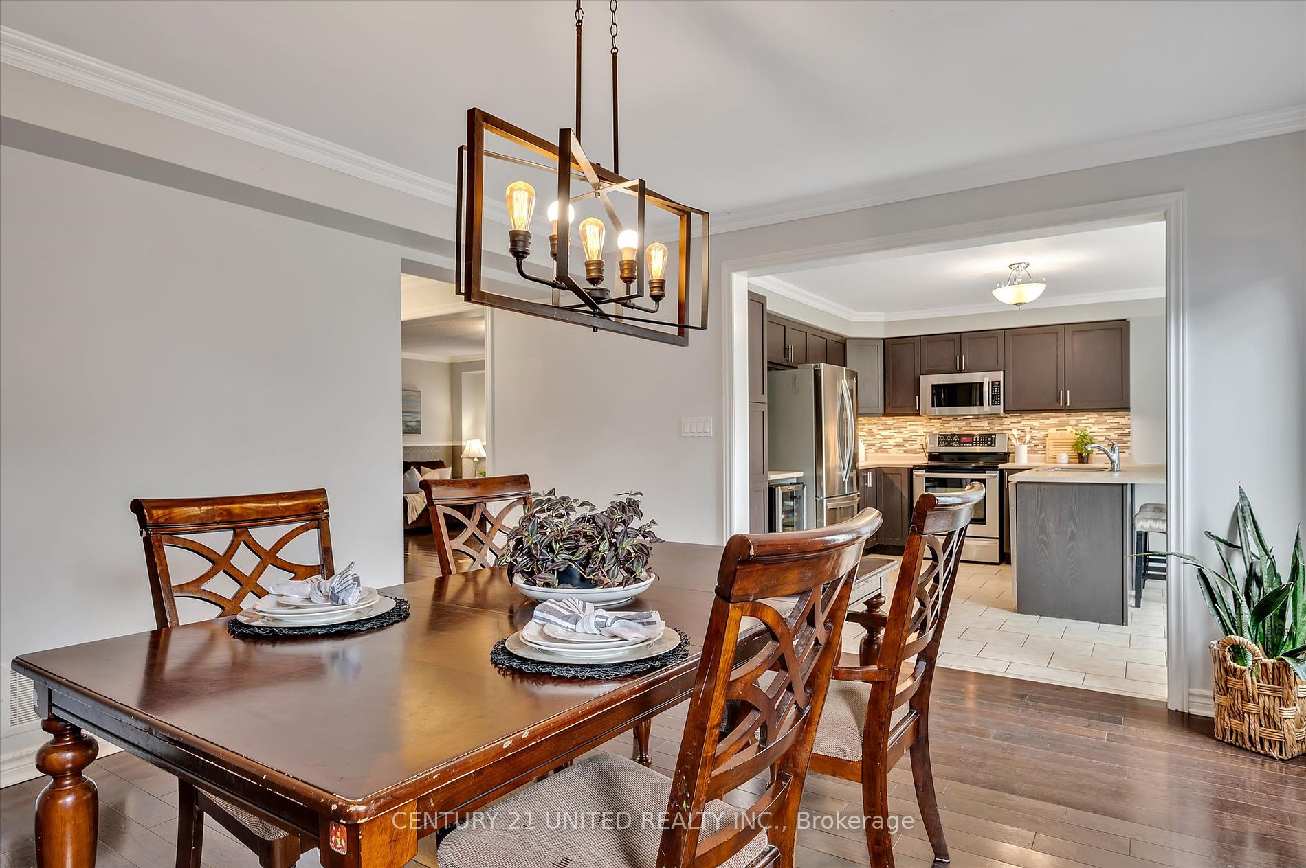 620 Tully Cres Property Photo 10
