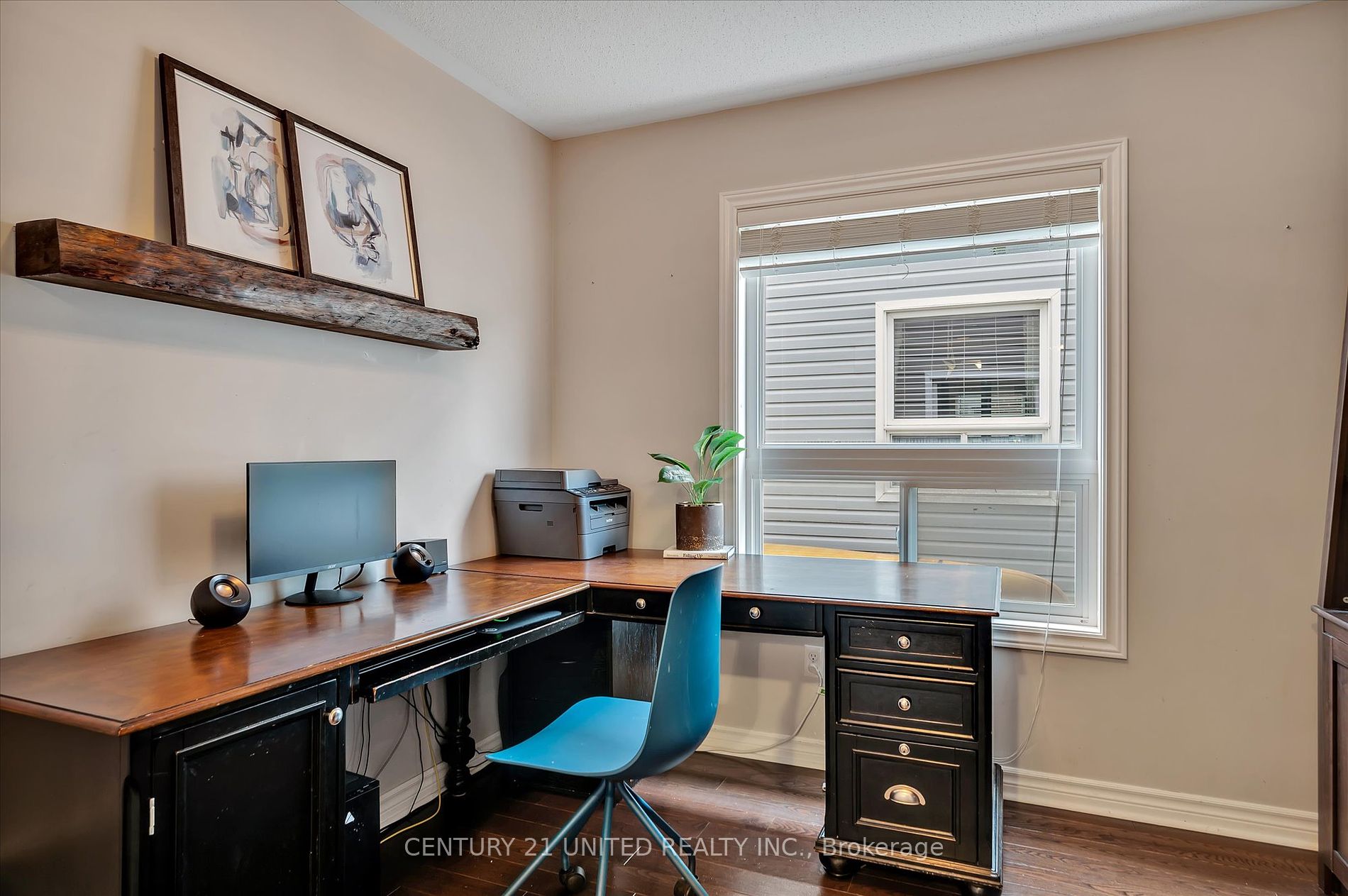 620 Tully Cres Property Photo 16