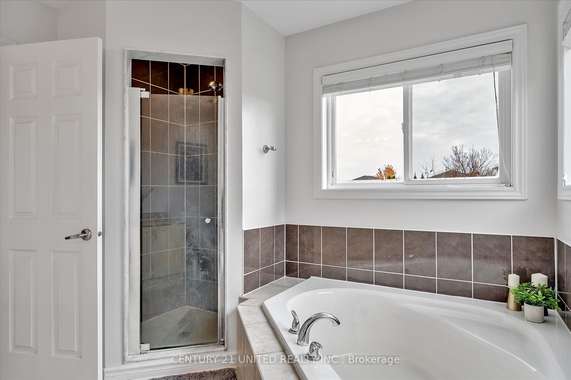 620 Tully Cres Property Photo 22
