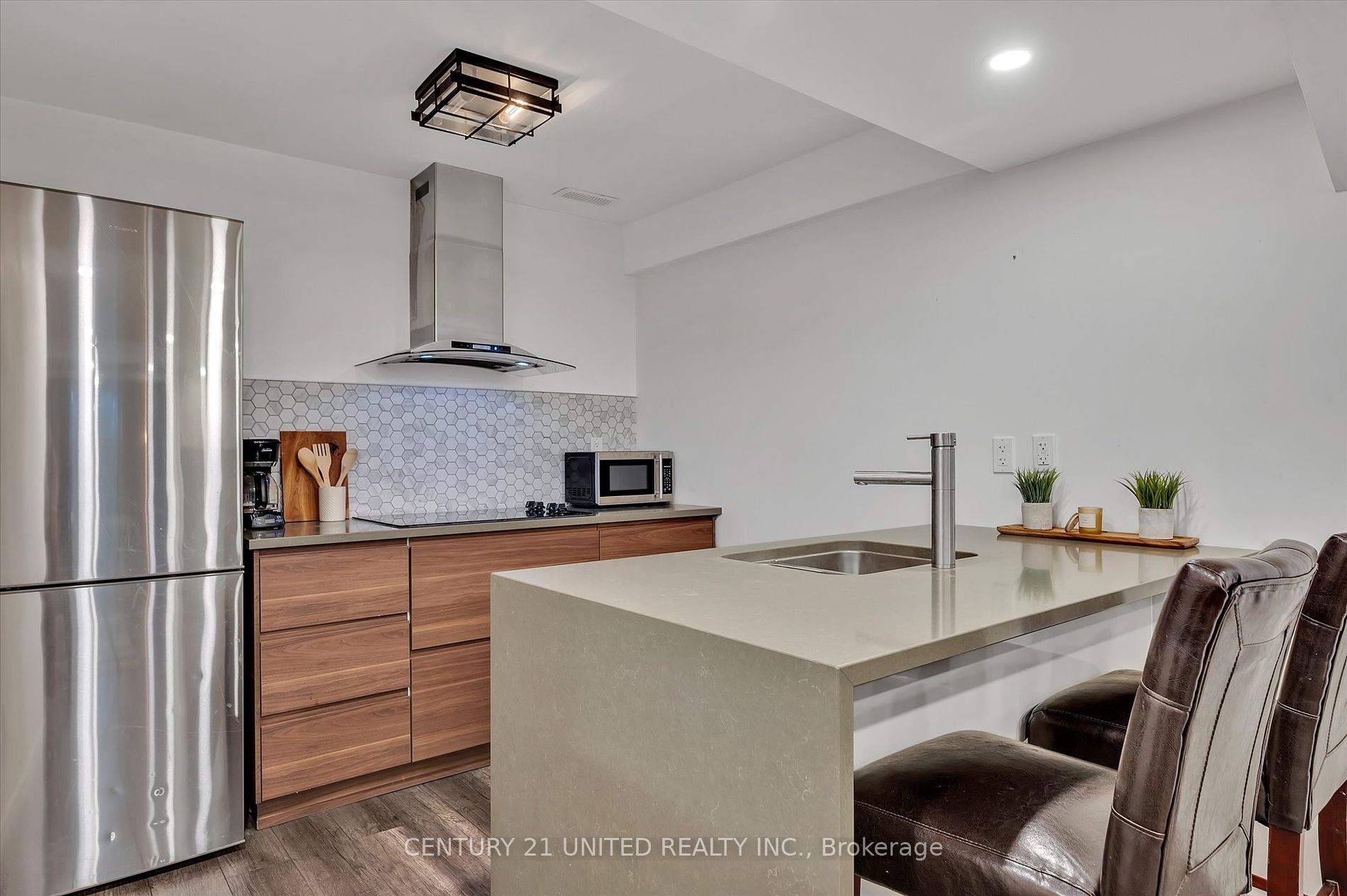 620 Tully Cres Property Photo 32