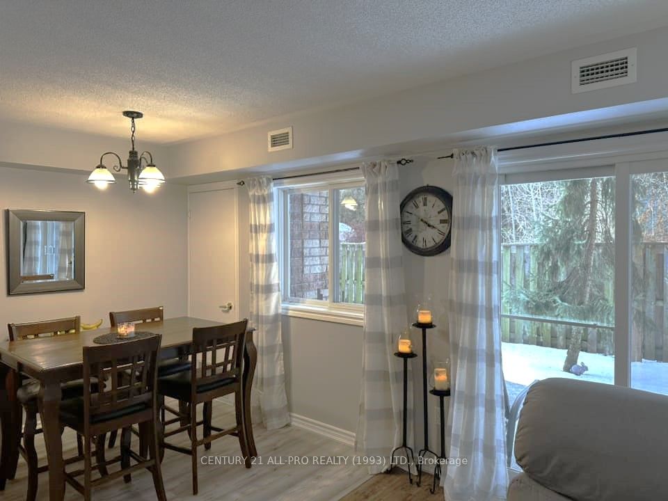 841 Battell St 9 Property Photo 1