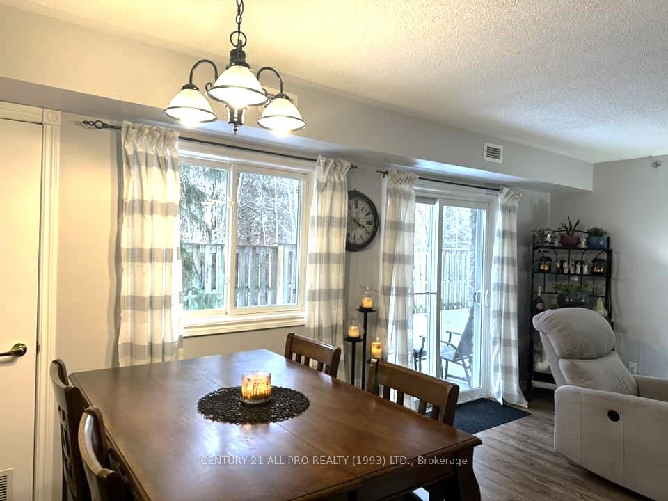 841 Battell St 9 Property Photo 7