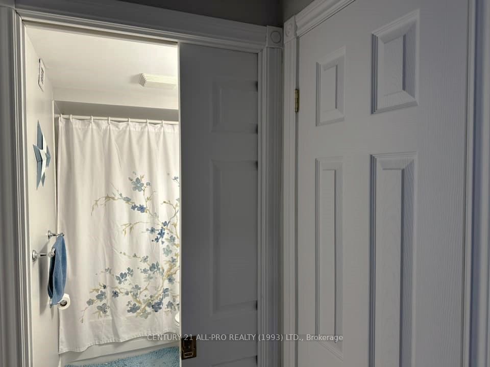 841 Battell St 9 Property Photo 19