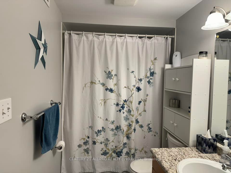 841 Battell St 9 Property Photo 20