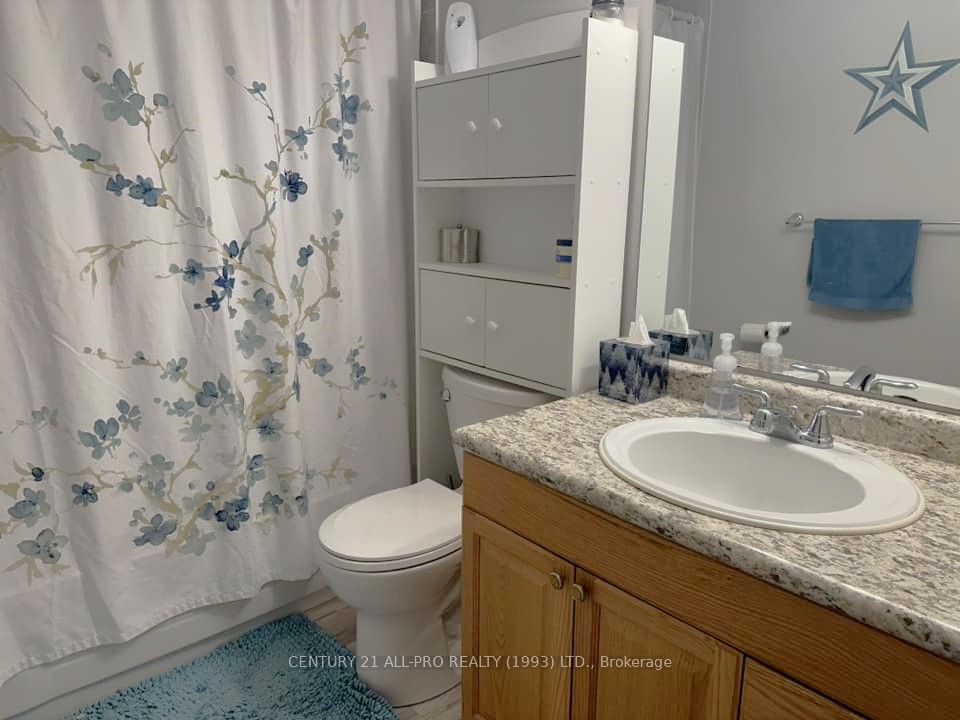 841 Battell St 9 Property Photo 21