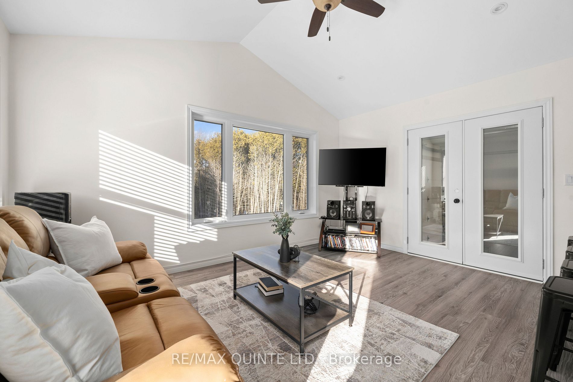 652 Shannon Rd Property Photo 12