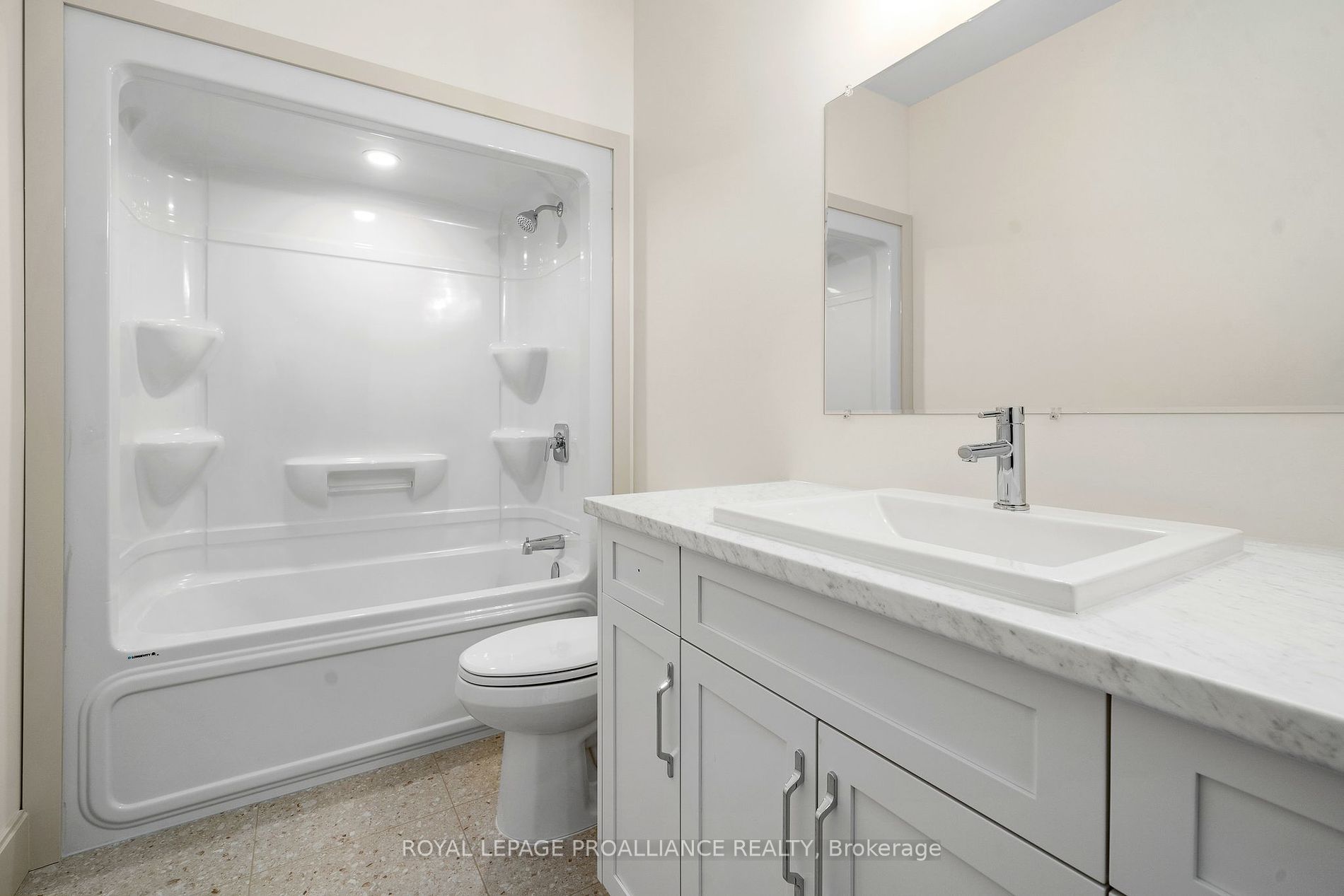 152 Sienna Ave Property Photo 8