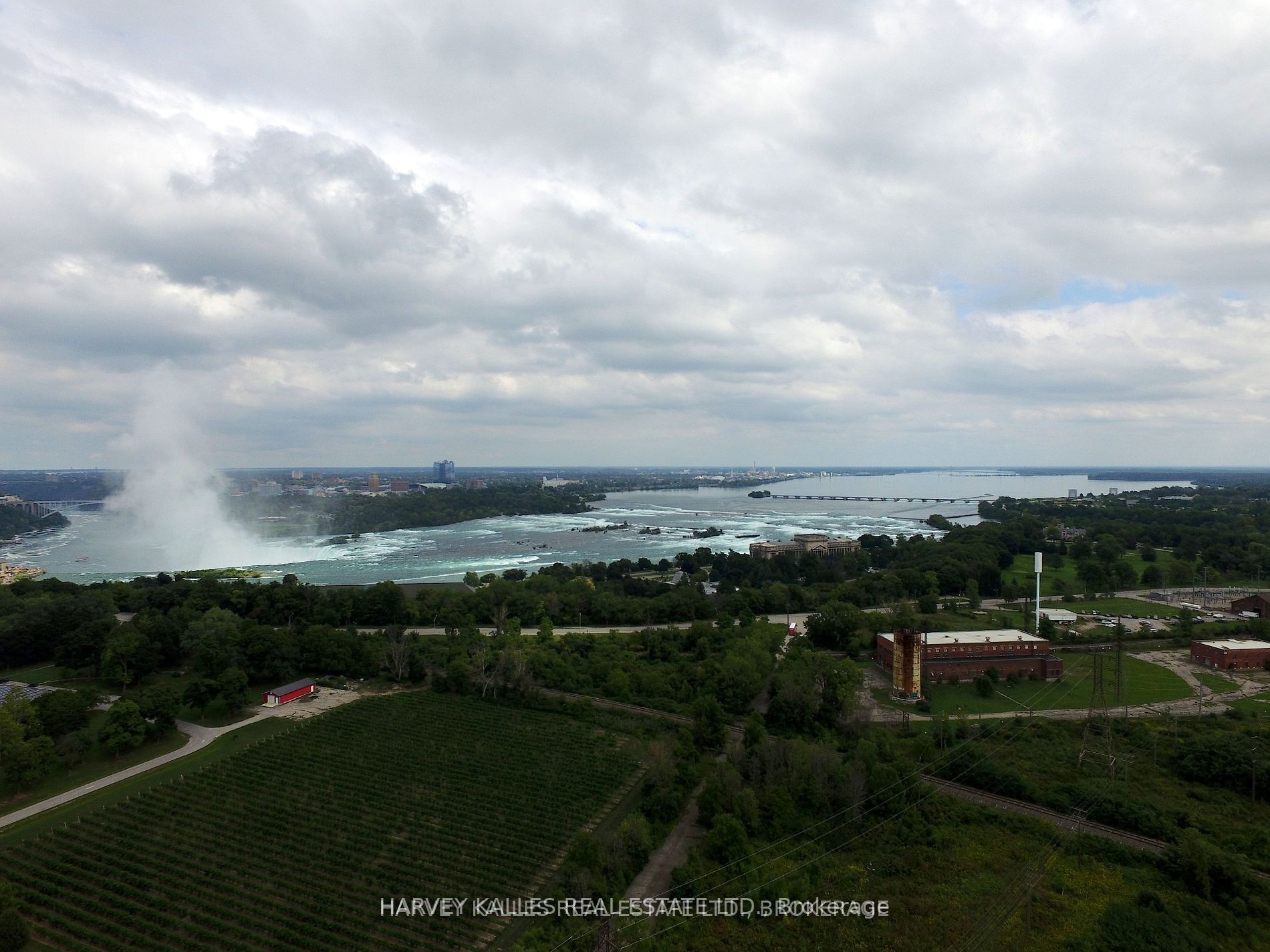 5544 Mcleod Road Property Photo 4