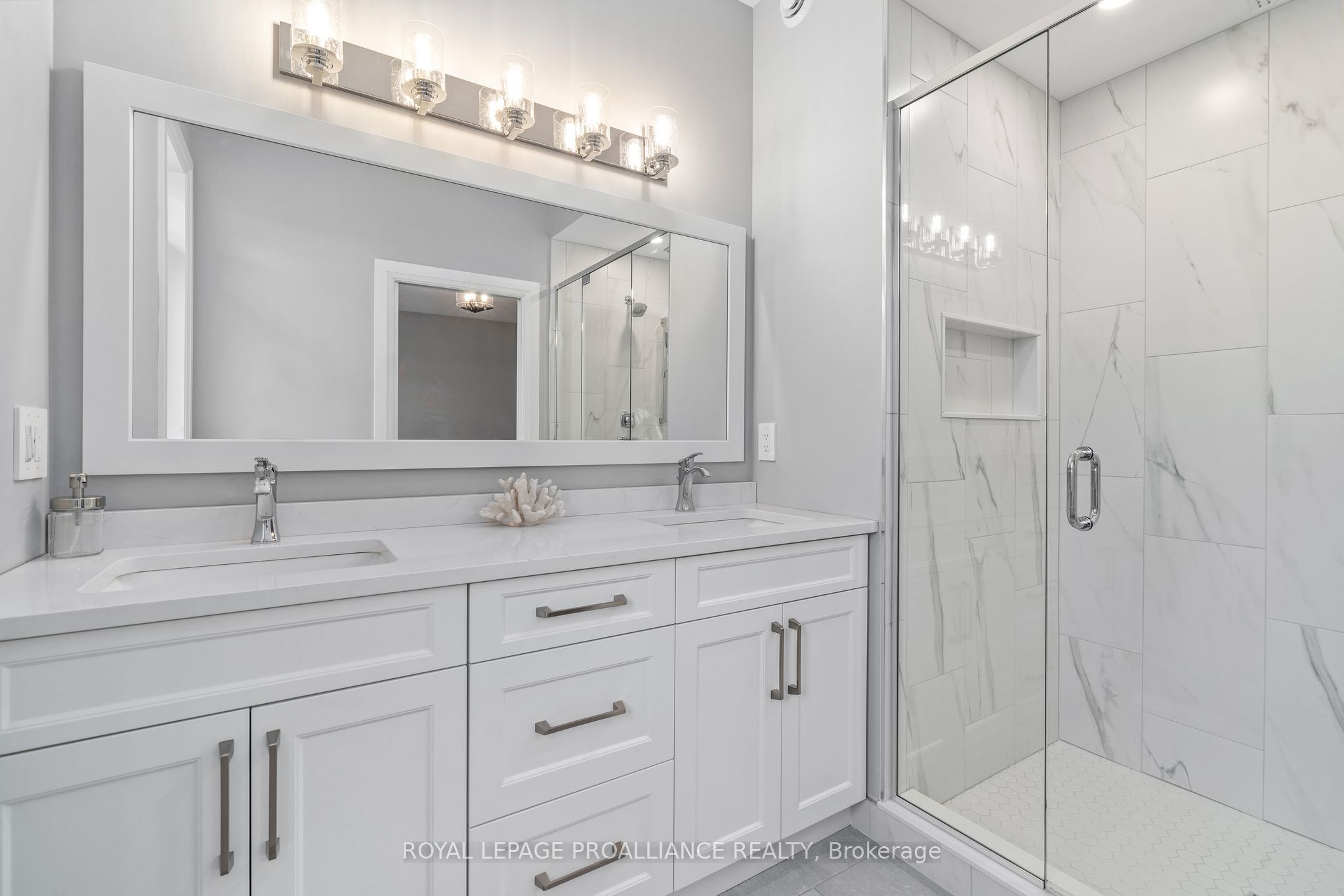 30 Mackenzie John Crescent Property Photo 24