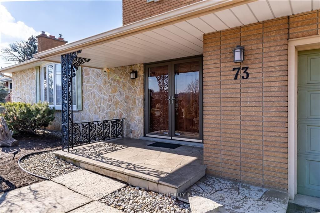 73 Owen Pl Property Photo 2