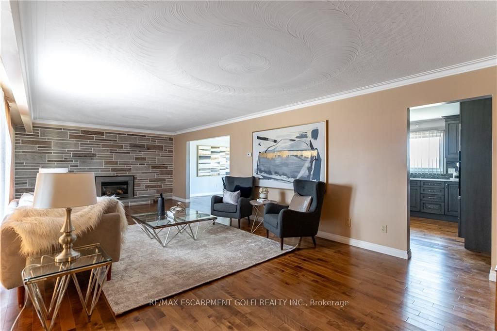 73 Owen Pl Property Photo 5