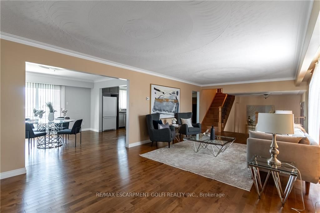 73 Owen Pl Property Photo 8