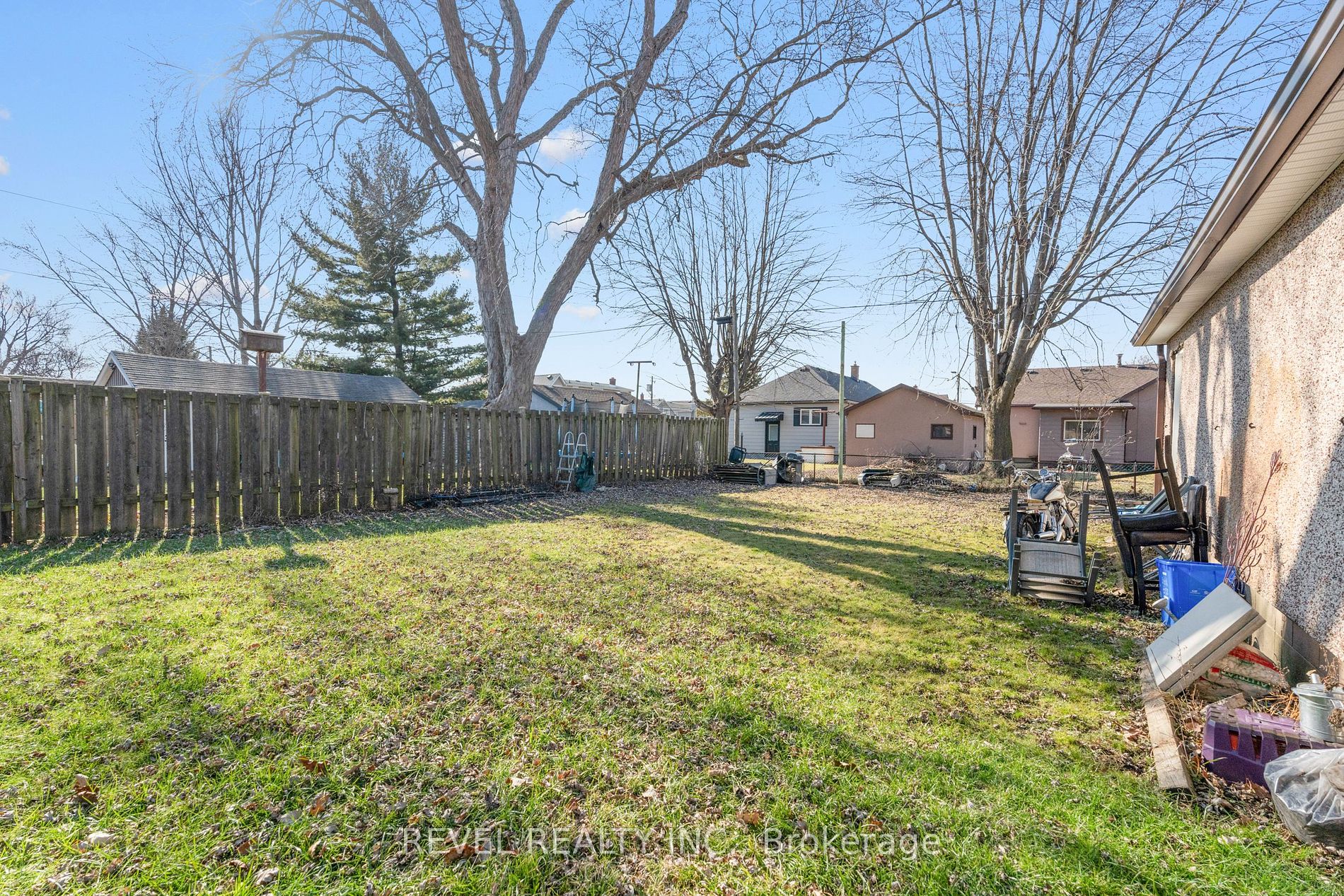 245 Mcalpine Ave S Property Photo 23