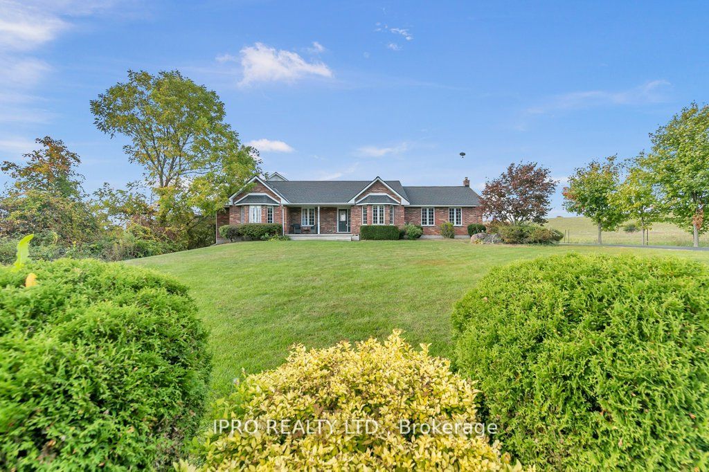 7676 Leslie Rd W Property Photo 3