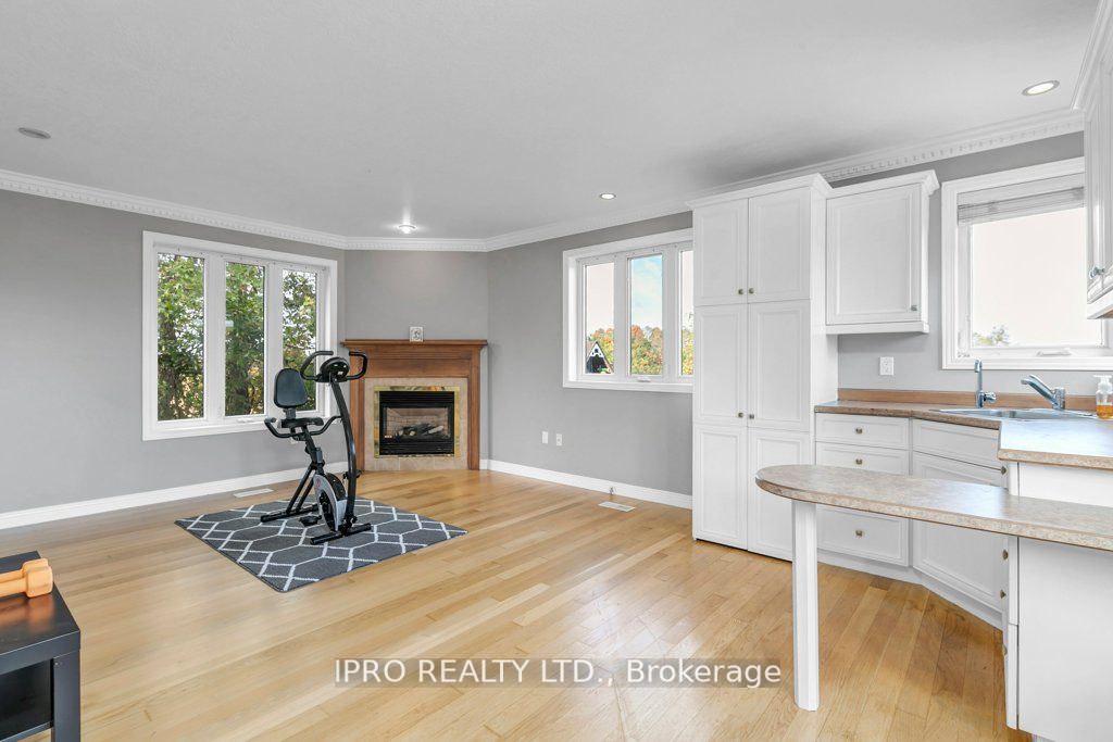 7676 Leslie Rd W Property Photo 19