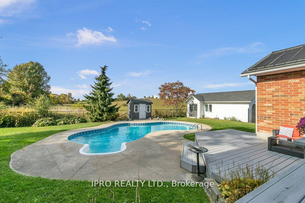 7676 Leslie Rd W Property Photo 32