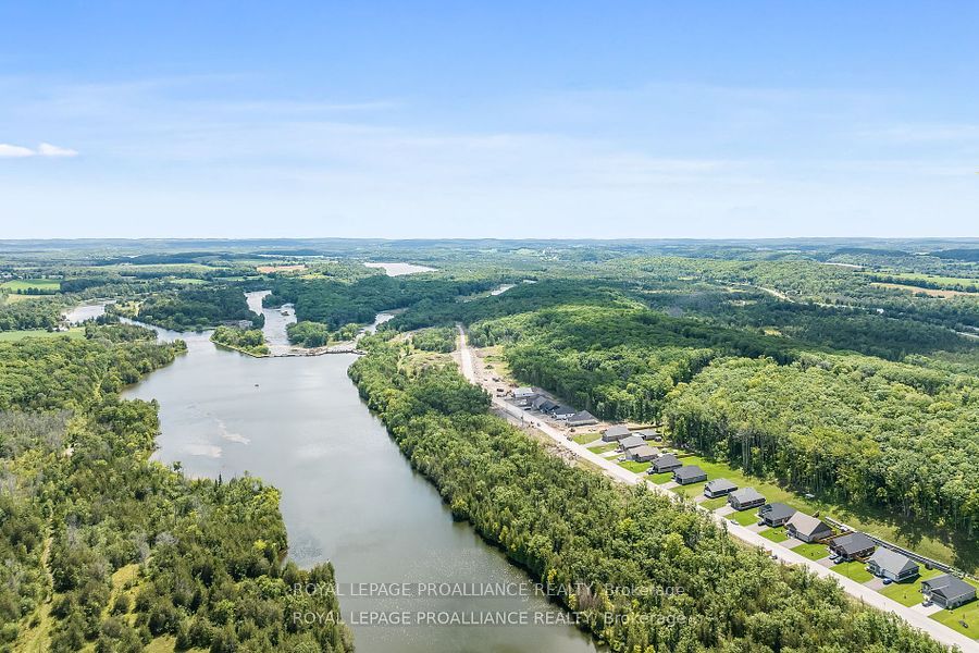 52 Riverside Tr Property Photo 2