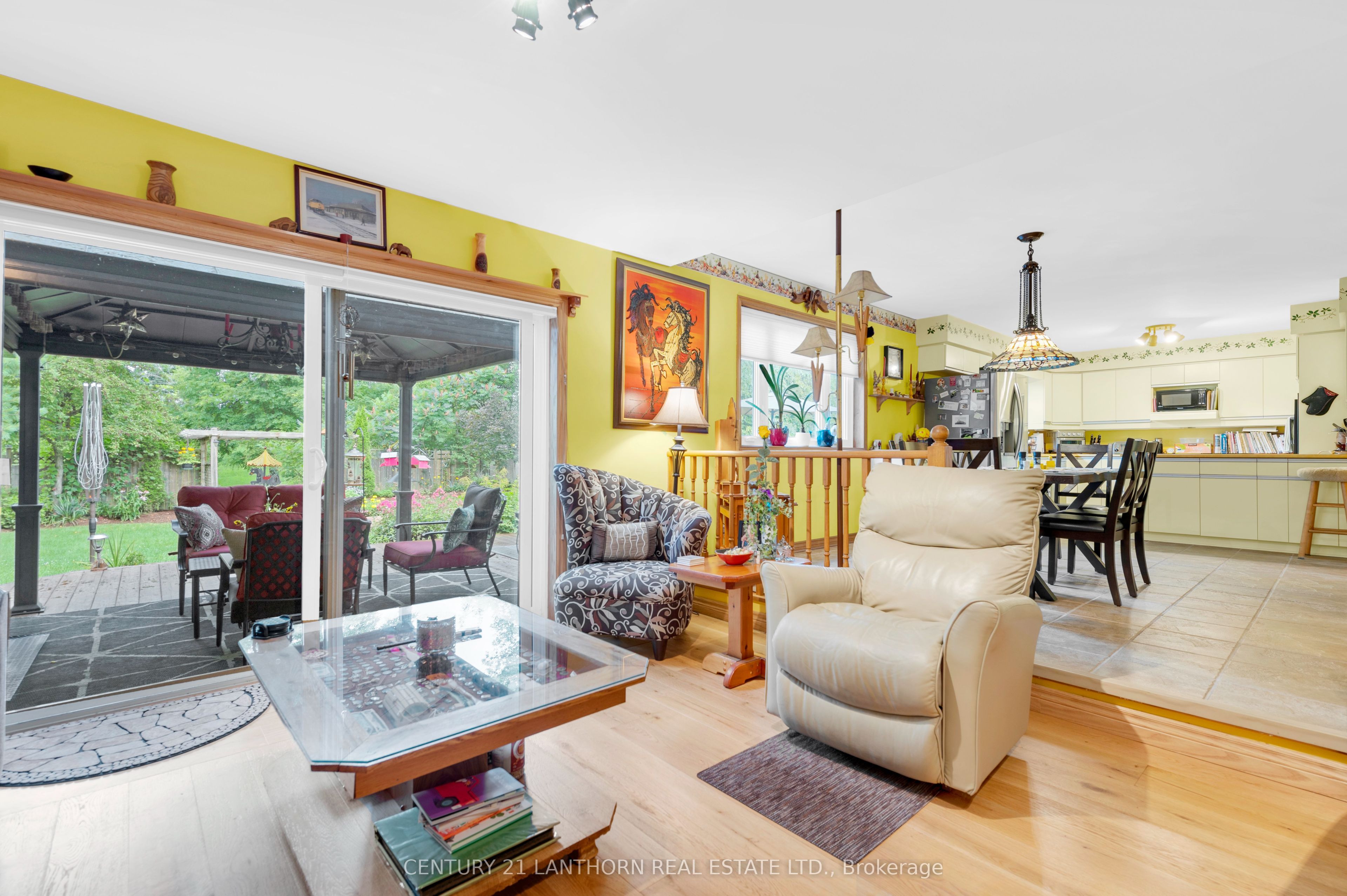 290 St Lawrence Street Property Photo 17